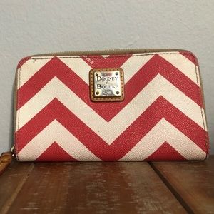 Dooney & Bourke wallet